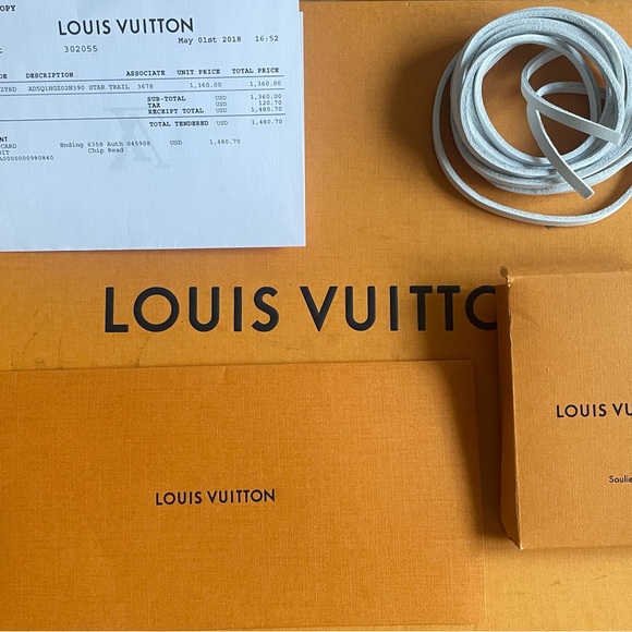 Louis Vuitton - Star Trail - Black Patent Leather Ankle Boots - Picture 13 of 16